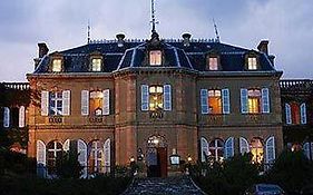 Chateau De Larroque